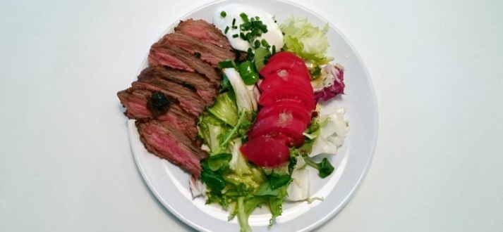salata z wolowina i pomidorami 01