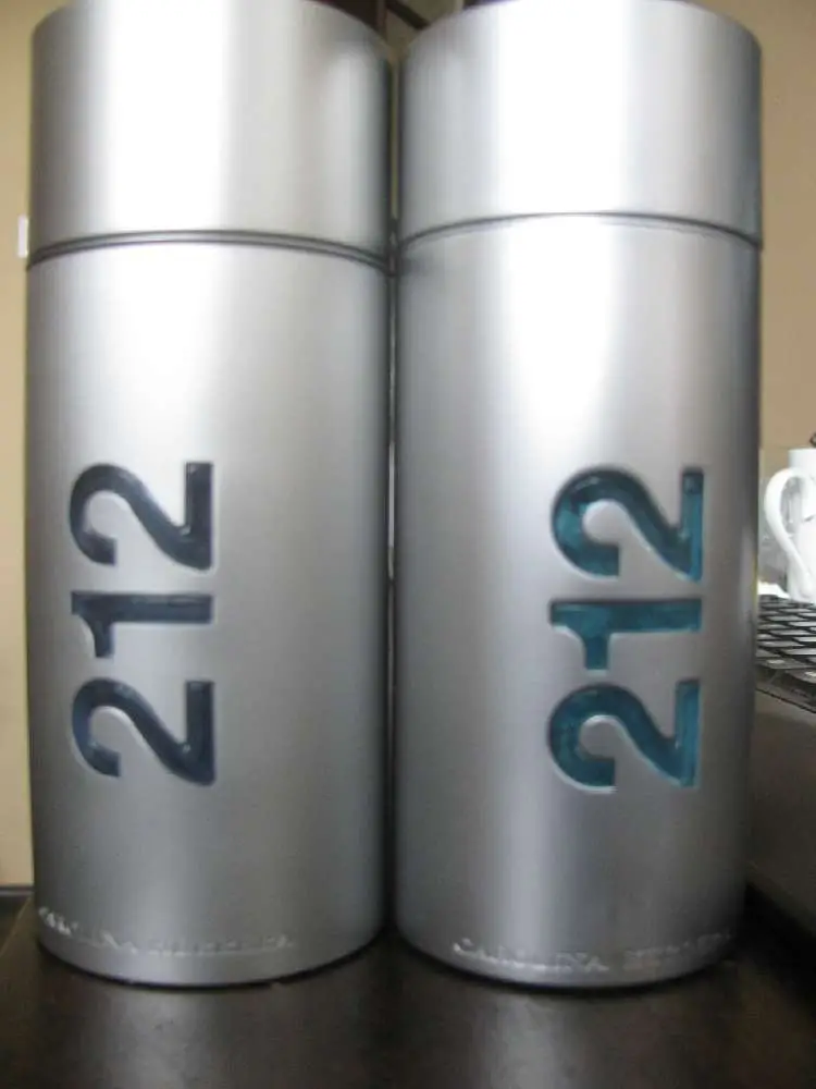 Carolina Herrera 212 Men – oryginał i podróbka