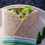 Wrap z fasolą i tuńczyki