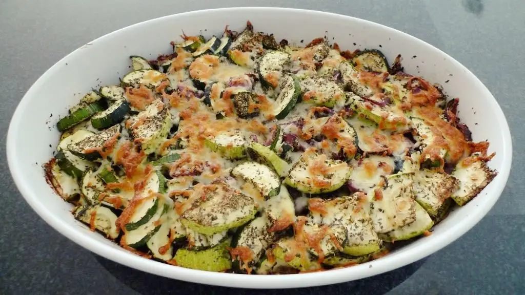 zdrowa zapiekanka z cukinii