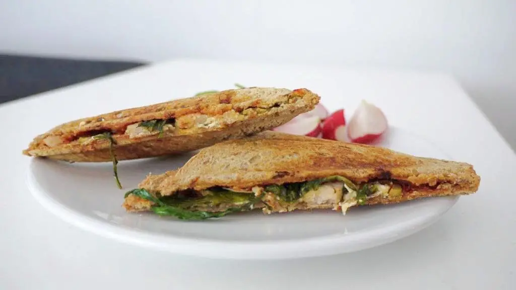 Wykwintne tosty śniadaniowe