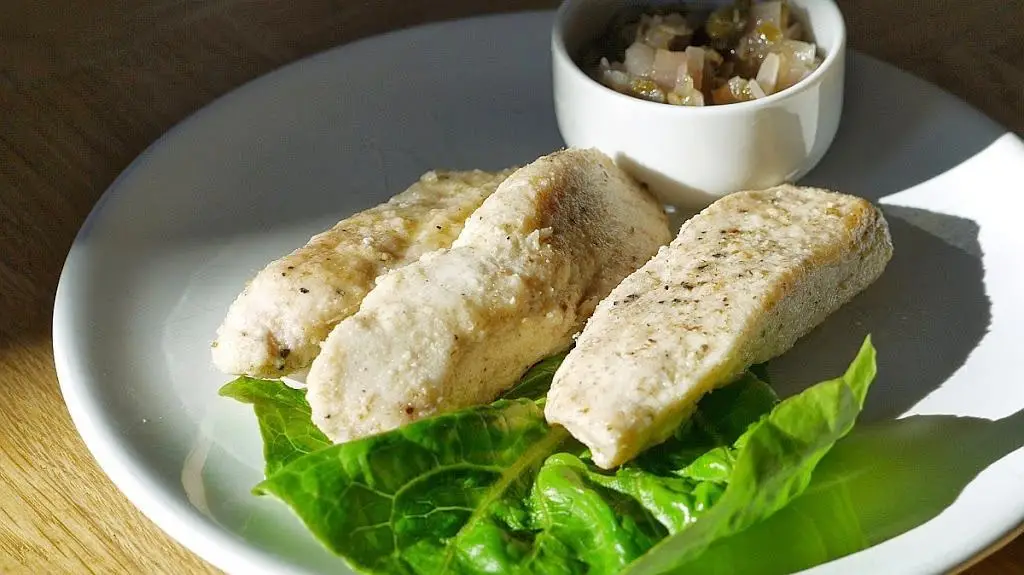 Kurczak w sosie kaparowym