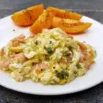 Jajecznica z łososiem 