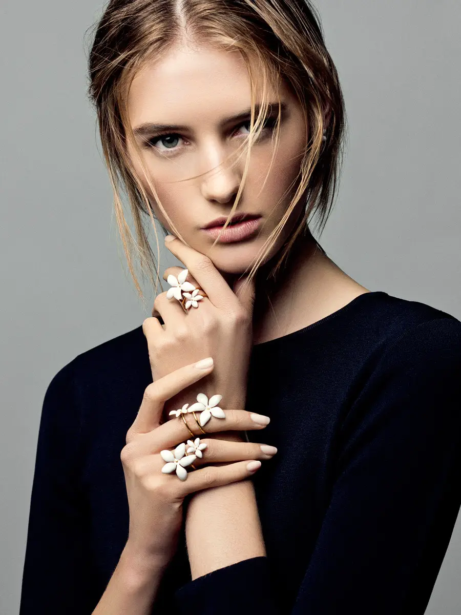 Biżuteria Falling Jasmine Carolina Herrera