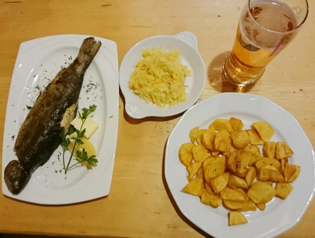 Pstrąg
