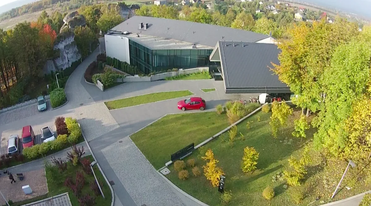 Jesienne wakacje: Hotel & Restauracja Poziom 511, Ogrodzieniec