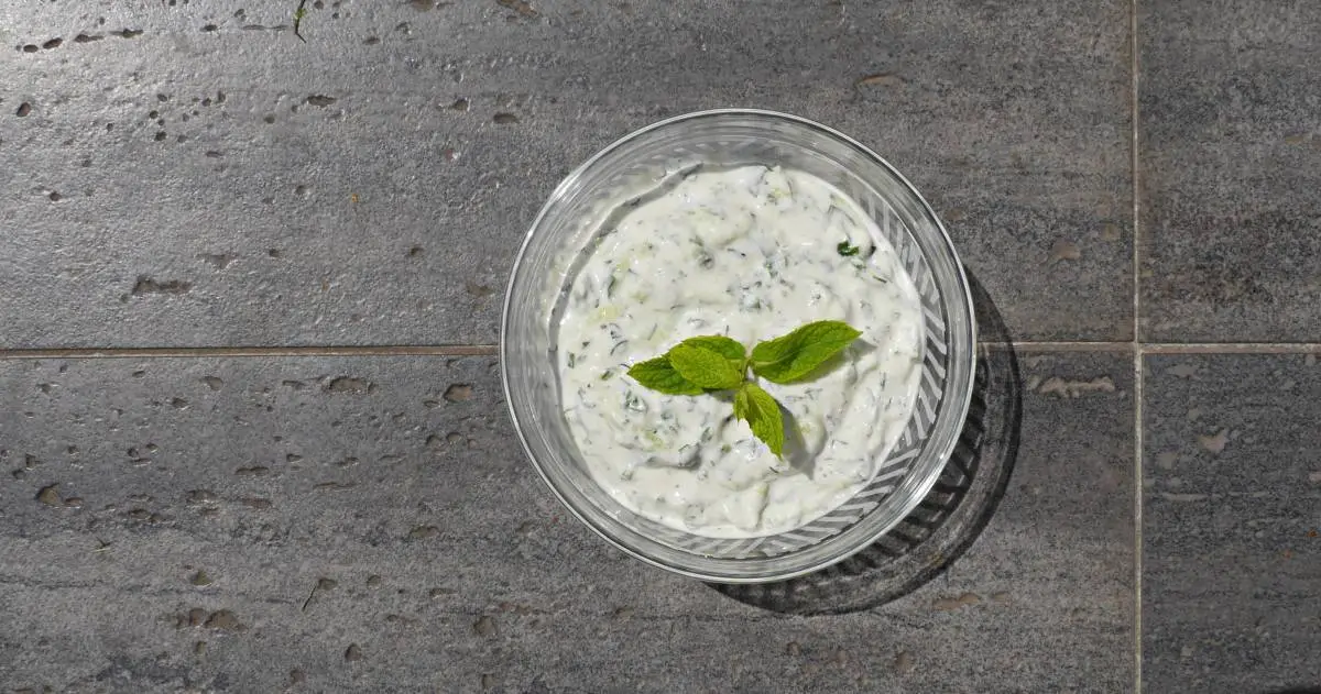 Lekki sos tzatziki