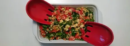salatka z kuskusem i feta