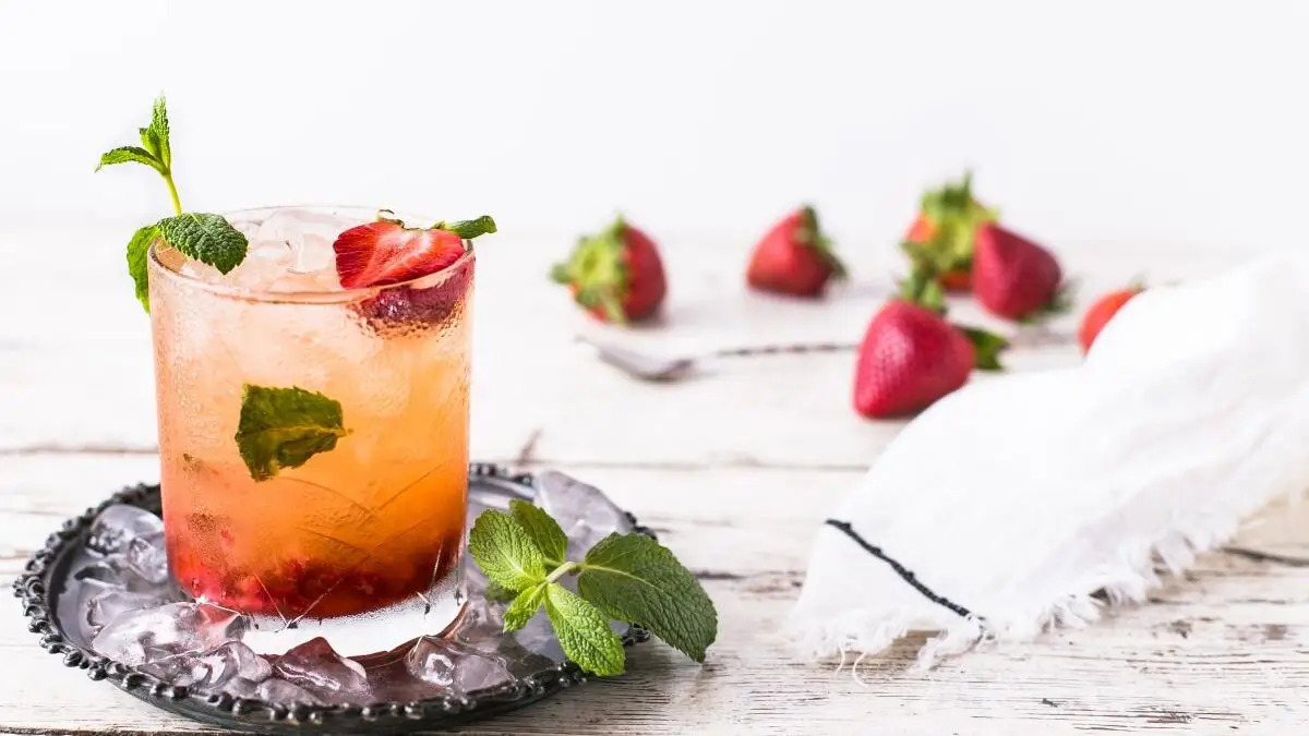 8 pomysłów na karnawałowe drinki z burbonem