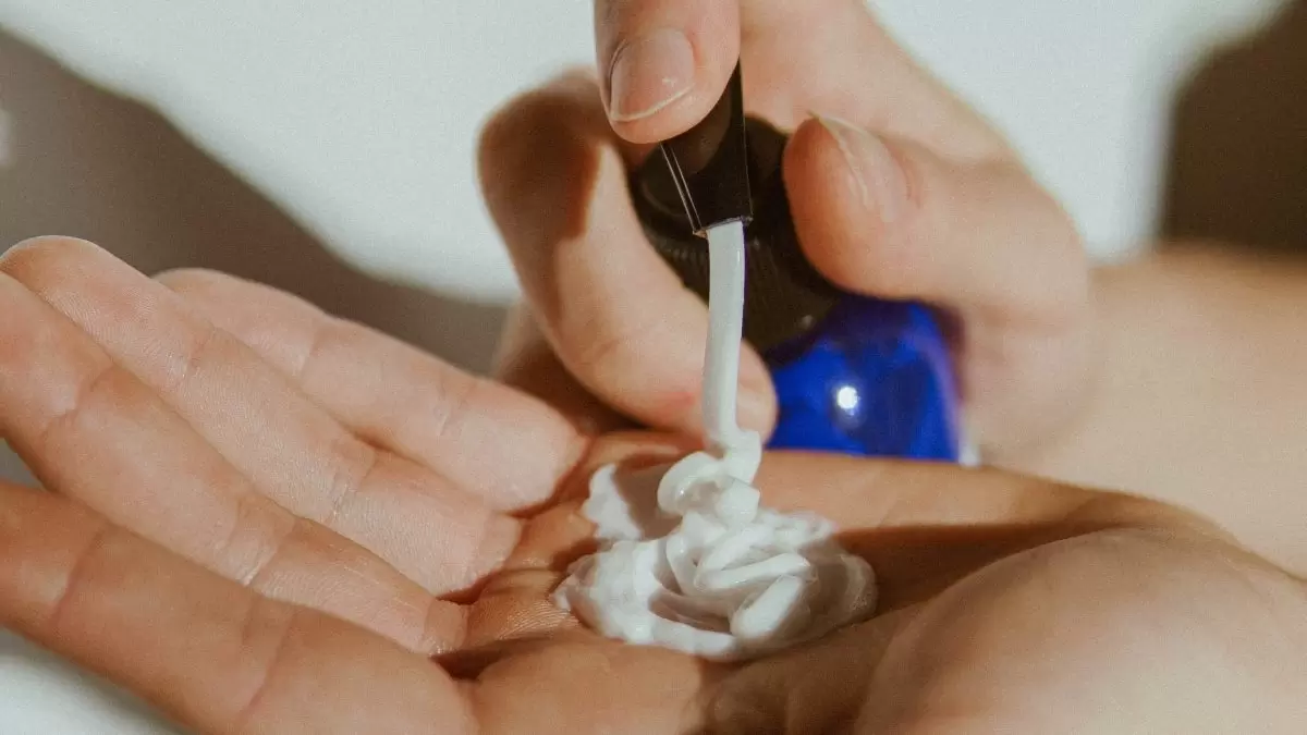 Przesuszona skóra – jak ją rozpoznać, jak ją naprawić?