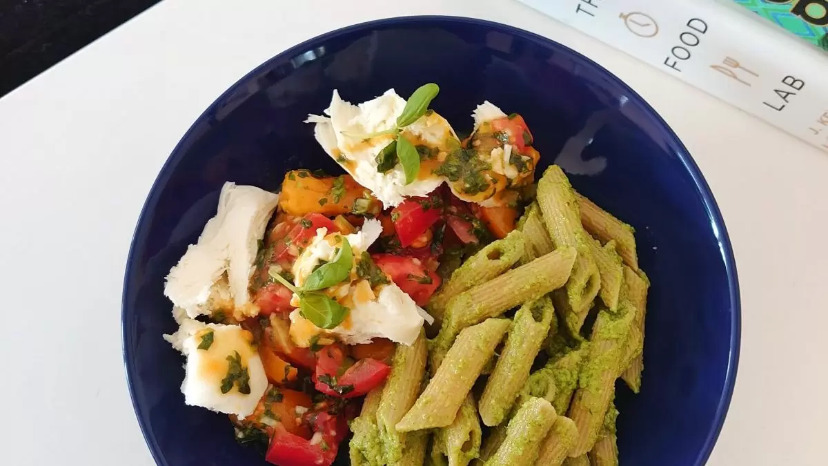 Pesto z liści rzodkiewki