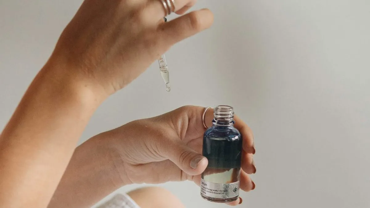 Serum do cery dojrzałej: kiedy zacząć, jakich używać i po co