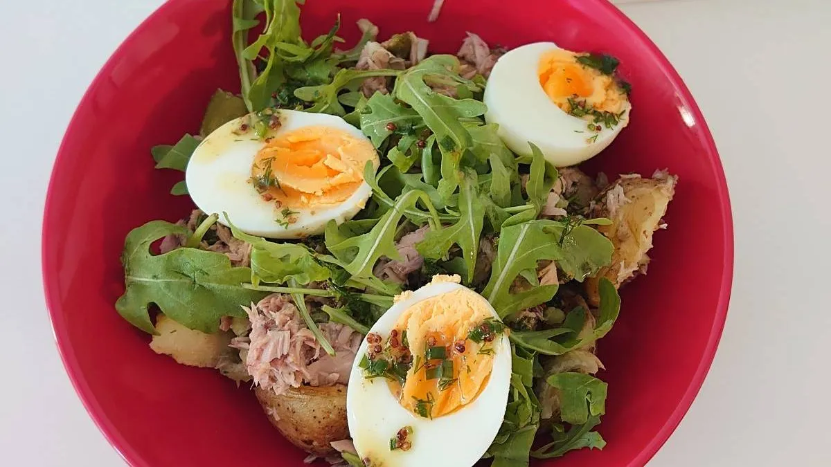 Sałatka ziemniaczana z tuńczykiem